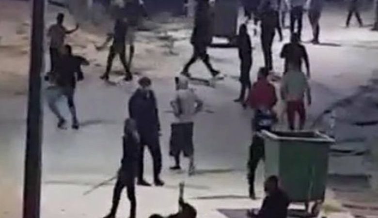 Άγριο ξύλο, μαχαιρώματα και πετροπόλεμος σε κέντρο προσφύγων στη Θεσσαλονίκη