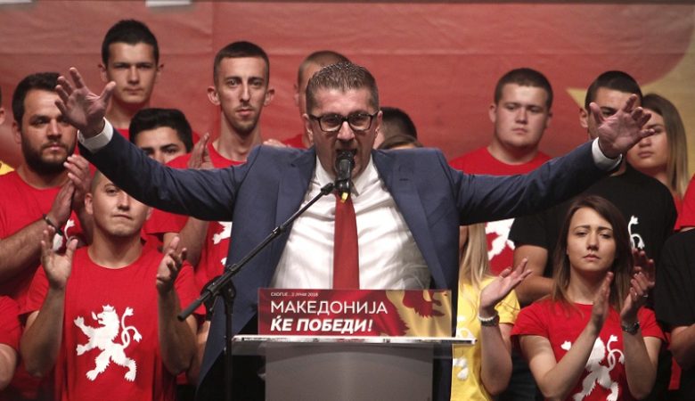 Προσφυγή στις κάλπες ζητά από τον Ζάεφ ο ηγέτης του VMRO