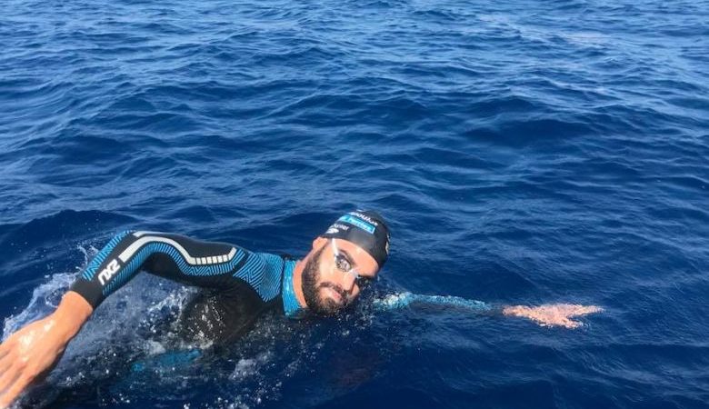 Κολυμπούσε από Ρόδο έως Καστελόριζο αλλά εγκατέλειψε μετά από 32 ώρες κολύμπι