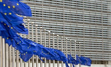 Με κυρώσεις απειλεί η ΕΕ την Ιταλία εάν δεν συμμορφωθεί με τους ευρωπαϊκούς κανόνες