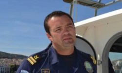 Έφυγε από τη ζωή ο «ήρωας του Αιγαίου», ο λιμενικός Κυριάκος Παπαδόπουλος