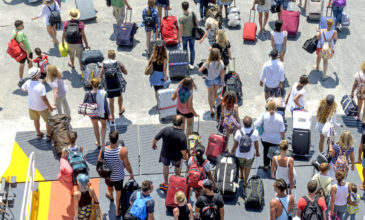 Ξεπέρασαν τα 20 εκατ. οι τουρίστες το οκτάμηνο Ιανουαρίου- Αυγούστου