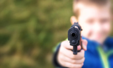 Μαθητής της Β΄ Γυμνασίου πυροβόλησε μέσα στο σχολείο του στη Λαμία
