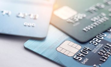Τι αλλάζει στις συναλλαγές με κάρτες