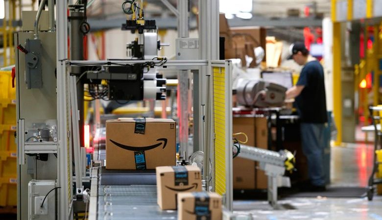 Amazon: Καλούν τους εργαζόμενους της να απεργήσουν σε όλο τον κόσμο τη σημερινή Black Friday