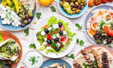 Γιατί οι Έλληνες επιλέγουν να βάλουν αυτά τα τρόφιμα στο πιάτο τους
