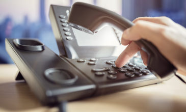 Οι αριθμοί κλήσης χωρίς χρέωση για βλάβες στα τηλέφωνα