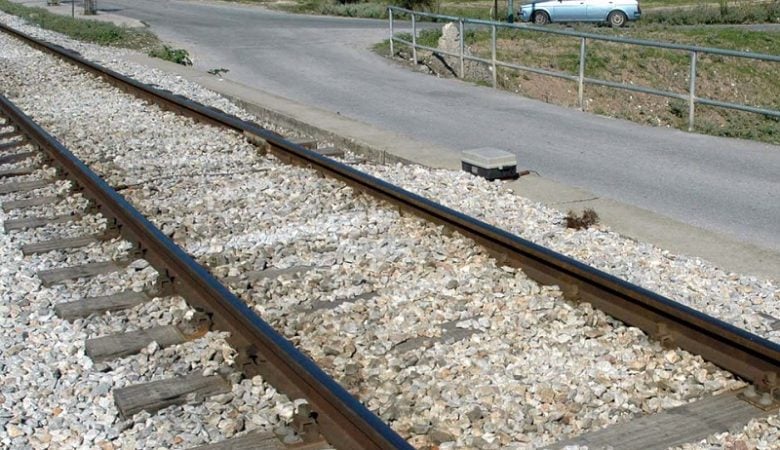 Θεσσαλονίκη: Σοβαρός τραυματισμός άντρα που παρασύρθηκε από τρένο