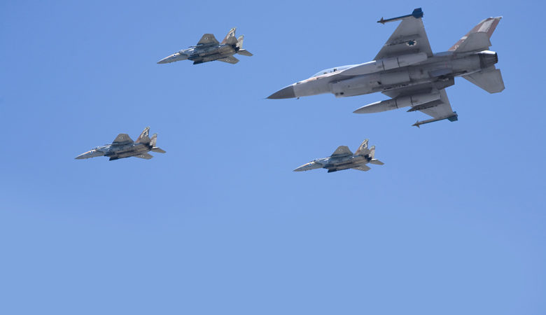Ισραηλινά μαχητικά F-16 στην αεροπορική βάση Λάρισας