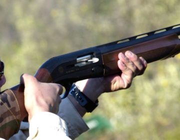 Τραγικό ατύχημα σε κυνήγι: Πέρασε τον φίλο του για αγριογούρουνο και τον πυροβόλησε