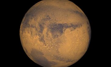 Το αλατόνερο στον Άρη φαίνεται πως κρύβει ζωή