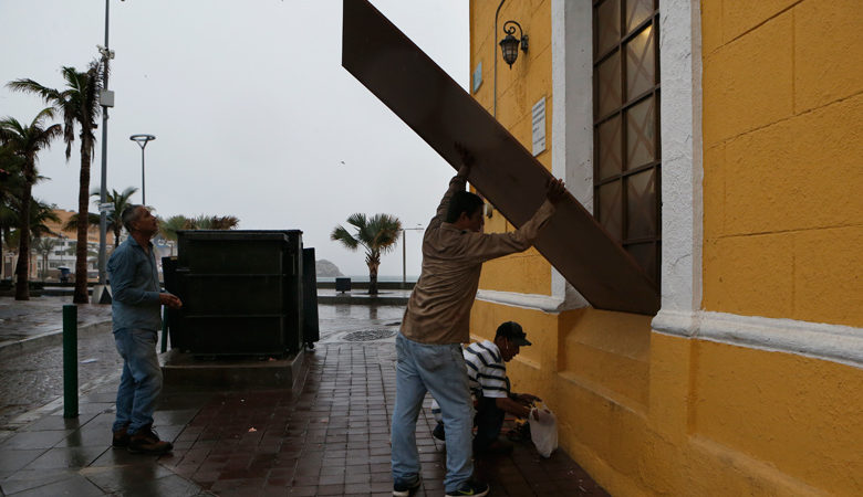 Συναγερμός στις ΗΠΑ: Ο τυφώνας Άιντα ενισχύθηκε και κινείται απειλητικά προς τη Λουιζιάνα