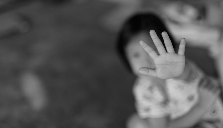 Τρίκαλα: Την Πέμπτη απολογείται ο κατηγορούμενος αστυνομικός για ασέλγεια στην 4χρονη κόρη του