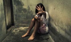 Σεξουαλική κακοποίηση παιδιών: Πιο σκληρό πλαίσιο από την ΕΕ στις εταιρείες τεχνολογίας