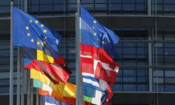Independent: Άνοδος των ακροδεξιών και εθνικιστών στις Ευρωεκλογές