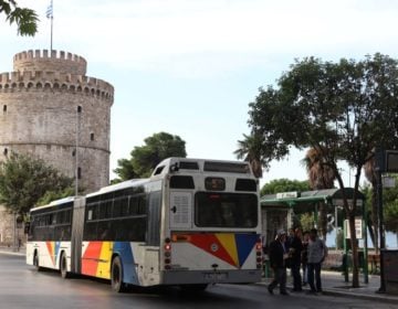 Στους αυτόματους πωλητές η φόρτιση νέων καρτών και εισιτηρίων του ΟΑΣΘ