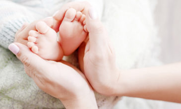 Θαύμα – Γεννήθηκε το πρώτο μωρό μετά από μεταμόσχευση μήτρας από νεκρή δότρια