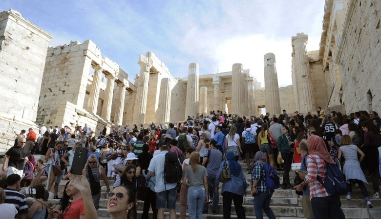 Die Presse: Το 2018 ήταν χρονιά – ρεκόρ για τον ελληνικό τουρισμό