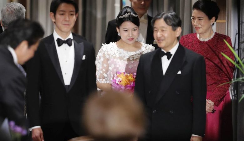 Η πριγκίπισσα της Ιαπωνίας έχασε τους γαλαζοαίματους τίτλους για χάρη του έρωτα