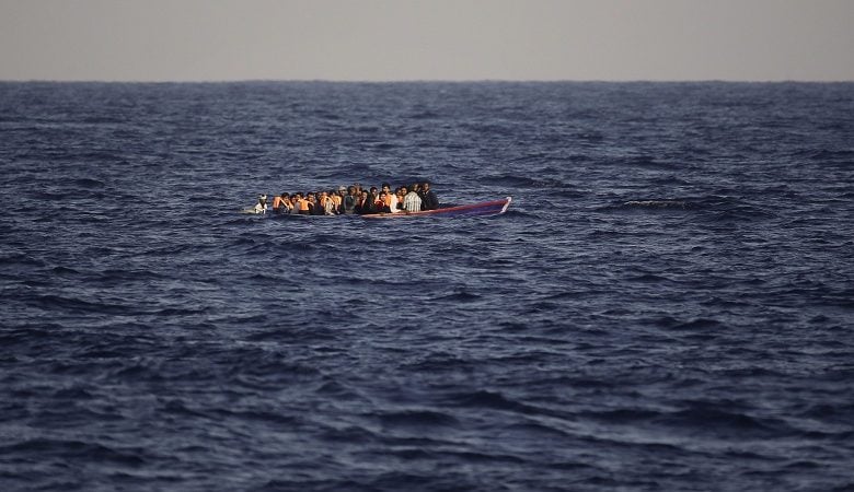 Τραγωδία ανοικτά της Τυνησίας: Βυθίστηκε σκάφος με μετανάστες