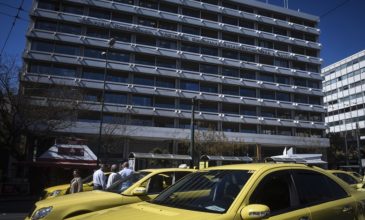 Χωρίς ταξί η Αθήνα από τις 9 το πρωί λόγω στάσης εργασίας των οδηγών