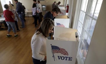 Ενδιάμεσες εκλογές ΗΠΑ: Στις κάλπες οι Αμερικανοί – Ίσως κριθεί το μέλλον Μπάιντεν – Τραμπ
