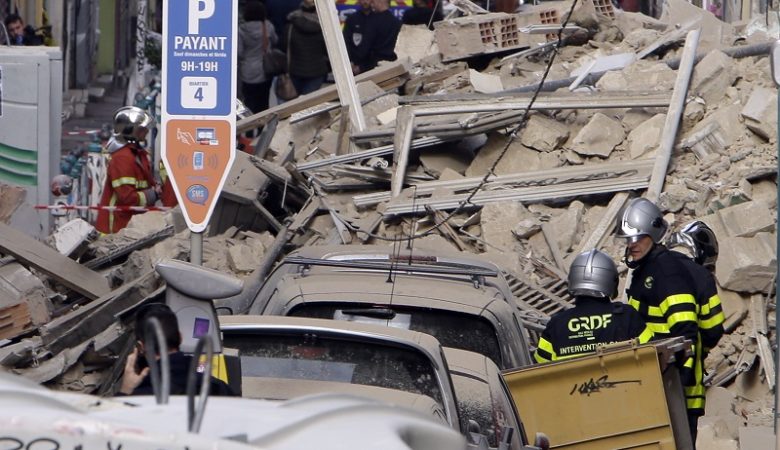 Φόβοι για «ντόμινο» καταρρεύσεων κτιρίων στη Μασσαλία