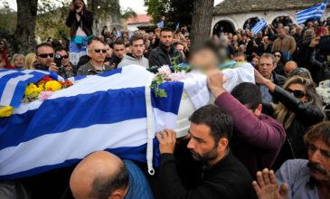 Σε φορτισμένο κλίμα η κηδεία του Κωνσταντίνου Κατσίφα