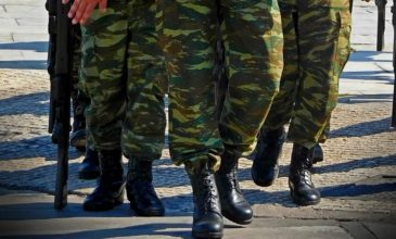 Εξετάζονται αλλαγές στο στράτευμα και αύξηση της θητείας στο Στρατό Ξηράς