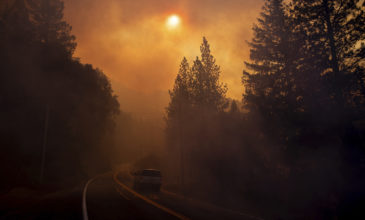 Τουλάχιστον 31 άνθρωποι έχασαν τη ζωή τους από τη φονική πυρκαγιά στην Καλιφόρνια