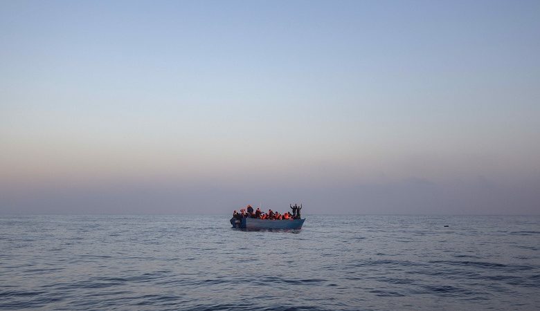Πέντε μετανάστες νεκροί, ανάμεσά τους τρία παιδιά, σε ναυάγιο στη Σμύρνη