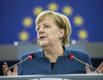 Μέρκελ: Η Ευρώπη πρέπει να αντισταθεί στην ακροδεξιά