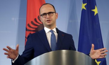 Δεν έχει κλείσει η λίστα των ανεπιθύμητων Ελλήνων, λέει ο Αλβανός ΥΠΕΞ
