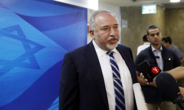 Πολιτική «θύελλα» στο Ισραήλ, παραιτήθηκε ο υπουργός Άμυνας