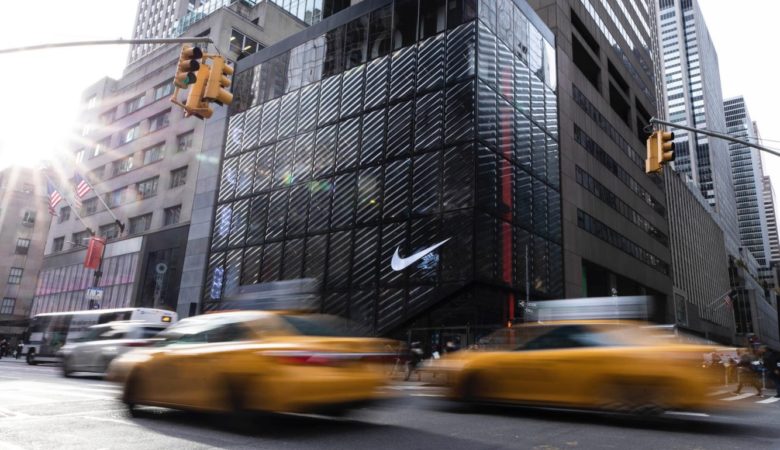 Το νέο υπερ-κατάστημα transformer 6.300 τ.μ. που μόλις άνοιξε Nike