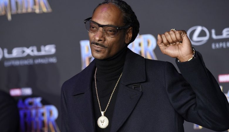 Ο Snoop Dogg αποκτά αστέρι στη Λεωφόρο της Δόξας