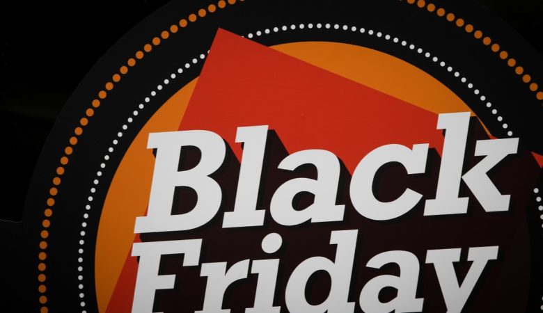 Τι πρέπει να γνωρίζουν οι έμποροι για την Black Friday 2018 και τη Cyber Monday