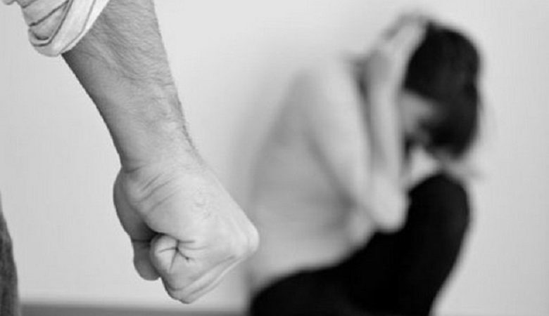 Σοκάρει έρευνα στη Γερμανία: Κάθε πέντε λεπτά μία γυναίκα κακοποιείται ή απειλείται