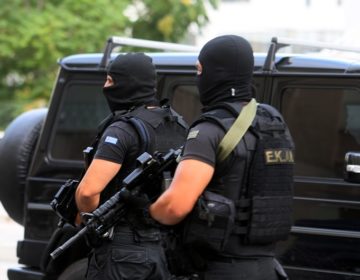 Για πιθανή κλοπή πολεμικού υλικού από τρομοκράτες προειδοποιεί η ΕΛ.ΑΣ. το Πεντάγωνο