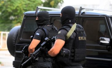 Μεγάλη επιχείρηση της Αντιτρομοκρατικής: Συλλήψεις τριών ατόμων για όπλα και εκρηκτικά