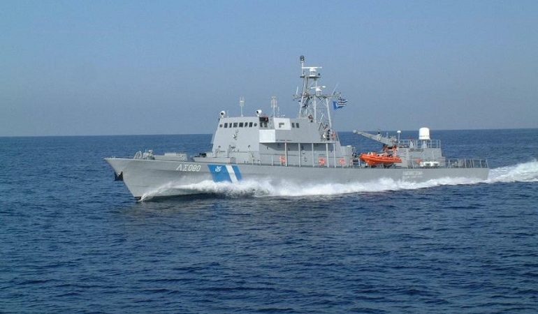 Κρήτη: Συναγερμός στην Παλαιόχωρα – Επιχείρηση του λιμενικού για «ύποπτο» σκάφος