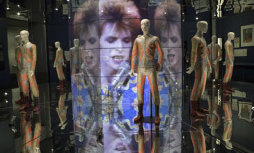 Ο David Bowie γίνεται εφαρμογή σε κινητό