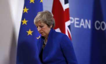Συντριπτική ήττα για τη Μέι: Καταψηφίστηκε η συμφωνία για το Brexit