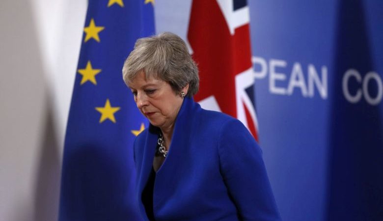 Συντριπτική ήττα για τη Μέι: Καταψηφίστηκε η συμφωνία για το Brexit