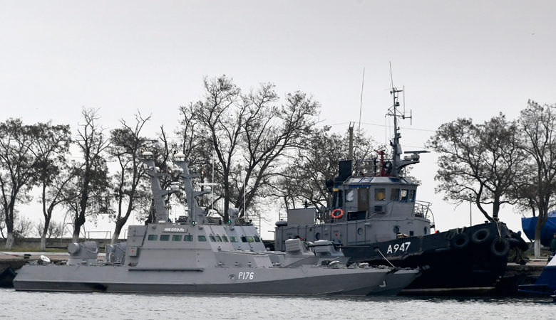 Νόμιμη η κατάσχεση των ουκρανικών πολεμικών πλοίων λέει η Μόσχα