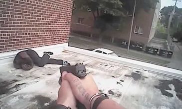 Αστυνομικοί πυροβολούν μαύρο επειδή κρατούσε… κινητό