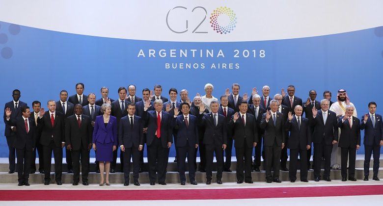 Στη «γωνία» της οικογενειακής φωτογραφίας της G20 ο μπιν Σαλμάν