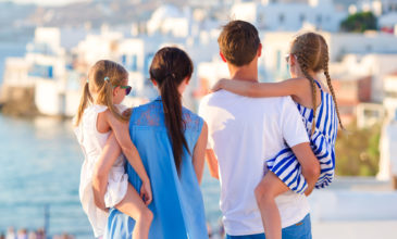 Οι Ρώσοι τουρίστες προτιμούν για οικογενειακές διακοπές την Ελλάδα
