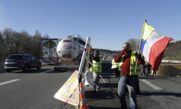 Μέτρα κατευνασμού του κινήματος των «κίτρινων γιλέκων» στη Γαλλία