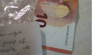 Μετανάστες πήραν ξύλα από κλειστό μαγαζί και άφησαν 10 ευρώ και σημείωμα